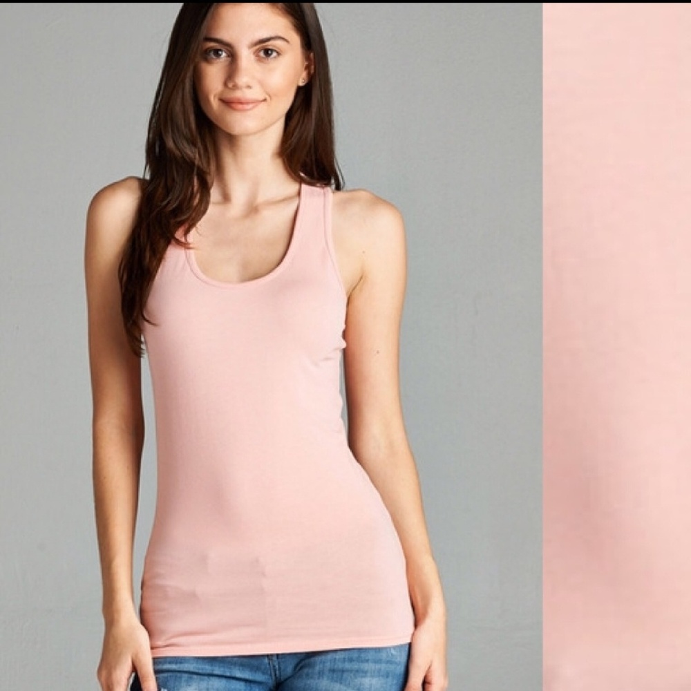 New! ✳️Blush Pink Razorback Tank
